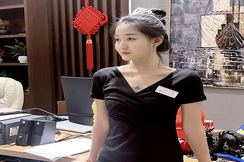 李丽丽